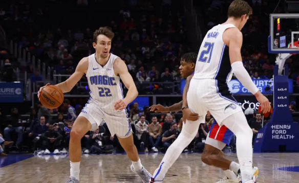 小瓦格纳38分&平生涯最高 班凯罗20+6+7 魔术111-99力克活塞 小瓦格纳38分&平生涯最高 班凯罗20+6+7 魔术111-99力克活塞