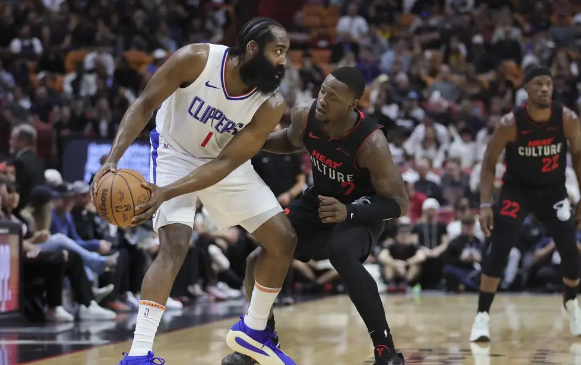 哈登统治末节21+8+11 小卡25+11 快船客场103-95扑灭热火迎三连胜! 哈登统治末节21+8+11 小卡25+11 快船客场103-95扑灭热火迎三连胜!