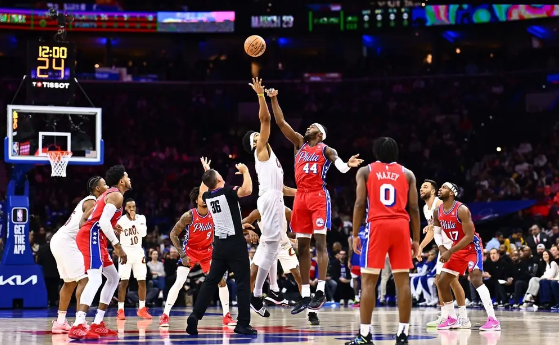 阿伦24分马克西24+7 加兰20+9骑士97-104不敌76人 阿伦24分马克西24+7 加兰20+9骑士97-104不敌76人