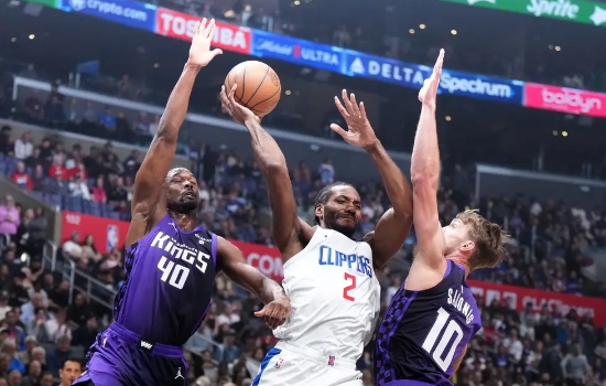 伦纳德哈登均砍20分乔治缺阵 福克斯33分国王123-107大胜快船 伦纳德哈登均砍20分乔治缺阵 福克斯33分国王123-107大胜快船