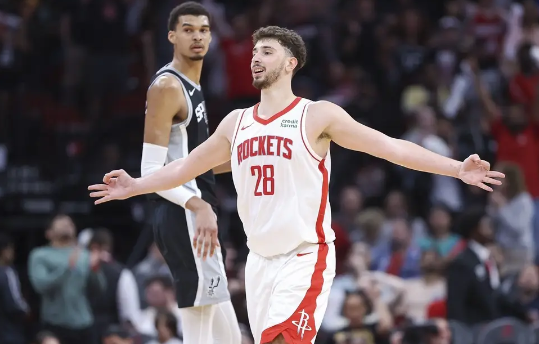 申京45+16文班10+11 范乔丹两双火箭114-101胜马刺 申京45+16文班10+11 范乔丹两双火箭114-101胜马刺