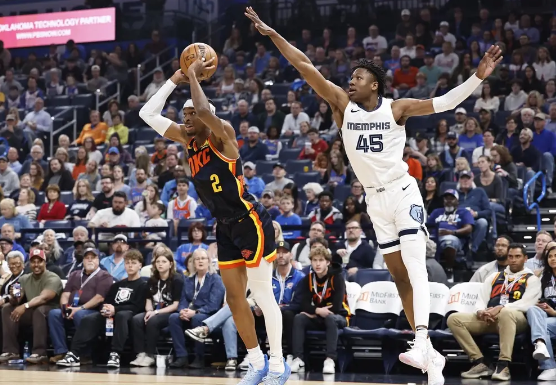 亚历山大23+6吉迪两双 雷霆124-93血虐灰熊迎3连胜 亚历山大23+6吉迪两双 雷霆124-93血虐灰熊迎3连胜