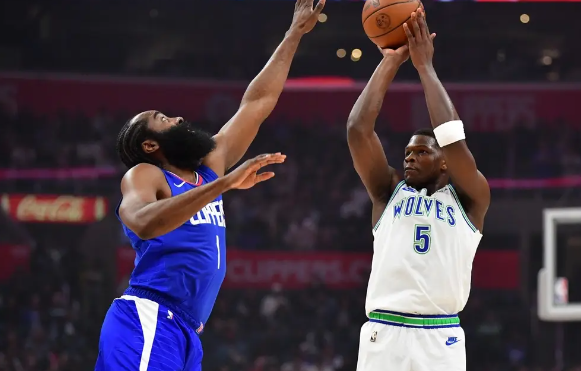 森林狼118-110逆转快船 爱德华兹爆砍37+8 哈登12+7 小卡伤退 森林狼118-110逆转快船 爱德华兹爆砍37+8 哈登12+7 小卡伤退