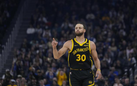 三人得分20+勇士137-116大胜灰熊 库里14分G杰克逊35+5 三人得分20+勇士137-116大胜灰熊 库里14分G杰克逊35+5