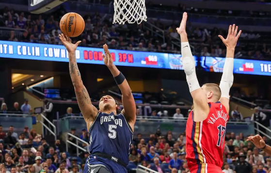 班切罗砍20+10+11莺歌伤退 魔术121-106力擒鹈鹕迎5连胜 班切罗砍20+10+11莺歌伤退 魔术121-106力擒鹈鹕迎5连胜