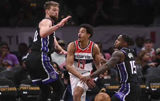 库兹马31分小萨空砍两双 福克斯25分国王爆冷102-109不敌奇才 库兹马31分小萨空砍两双 福克斯25分国王爆冷102-109不敌奇才