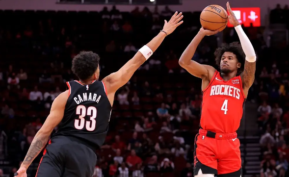 杰伦-格林27+6 范弗里特18中5 火箭110-92擒开拓者迎9连胜 杰伦-格林27+6 范弗里特18中5 火箭110-92擒开拓者迎9连胜