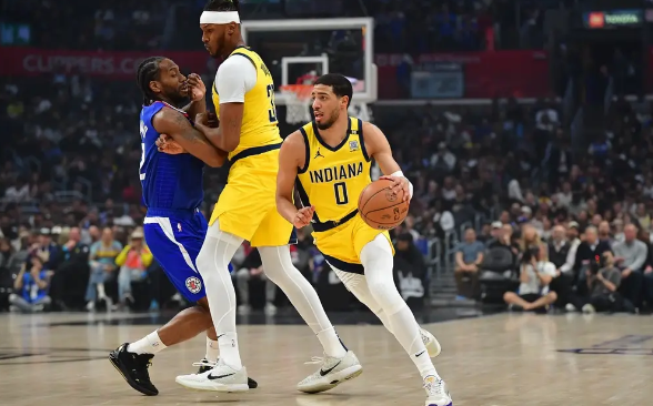 卡椒合砍52分 威少复出14+7 快船下半场崩盘116-133不敌步行者 卡椒合砍52分 威少复出14+7 快船下半场崩盘116-133不敌步行者