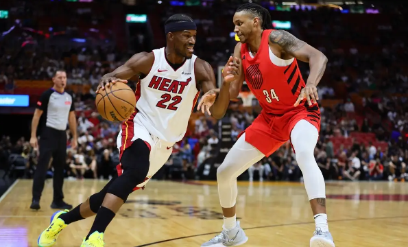 罗齐尔22+6 阿德巴约准三双 热火142-82送开拓者9连败 罗齐尔22+6 阿德巴约准三双 热火142-82送开拓者9连败