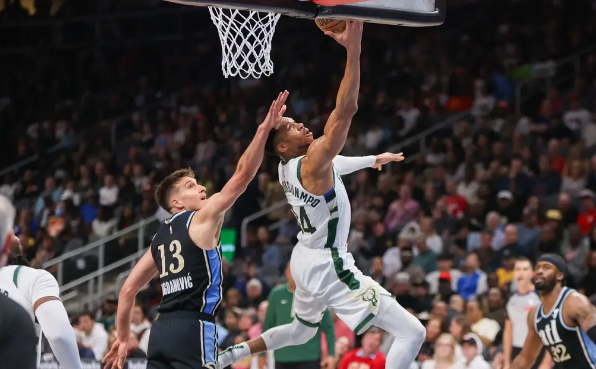 字母36+16+7 米德尔顿21+6+6 博格丹38+10 雄鹿122-113擒老鹰 字母36+16+7 米德尔顿21+6+6 博格丹38+10 雄鹿122-113擒老鹰