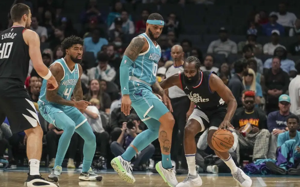 乔治赛季新高41分 祖巴茨24+12 哈登3出手 快船130-118轻取黄蜂 乔治赛季新高41分 祖巴茨24+12 哈登3出手 快船130-118轻取黄蜂