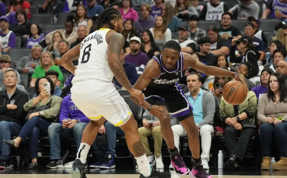 福克斯24+6+12 穆雷25分 小萨17+11 国王127-106送爵士9连败 福克斯24+6+12 穆雷25分 小萨17+11 国王127-106送爵士9连败