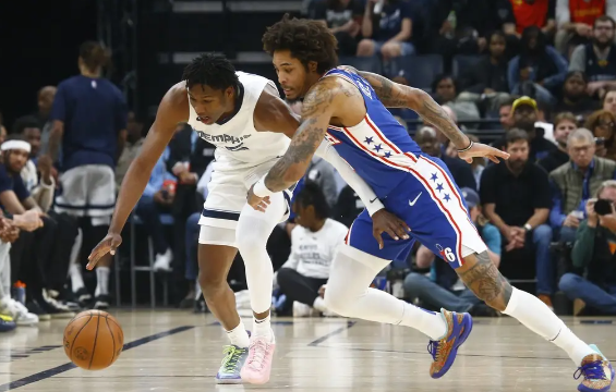 小托马斯32分梅图20+7 活塞末节断电103-113遭篮网逆转 小托马斯32分梅图20+7 活塞末节断电103-113遭篮网逆转