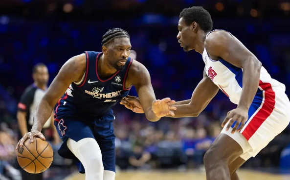 恩比德37+11+8 艾维25分 马克西缺阵 76人120-102击退活塞喜提6连胜 恩比德37+11+8 艾维25分 马克西缺阵 76人120-102击退活塞喜提6连胜