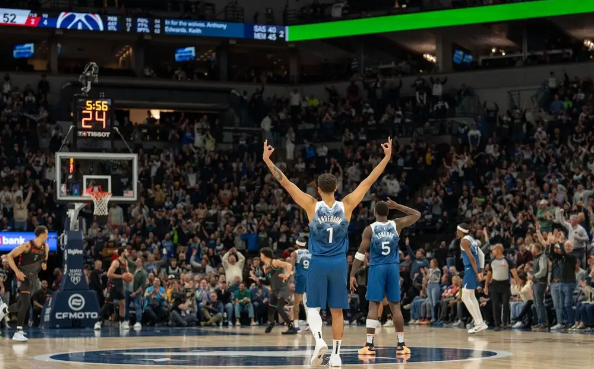 爱德华兹51+6+7 戈贝尔19+16 普尔24+5 森林狼130-121逆转奇才 爱德华兹51+6+7 戈贝尔19+16 普尔24+5 森林狼130-121逆转奇才