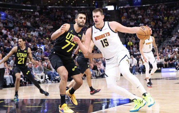 约基奇28+13+7 穆雷28分 霍顿-塔克24分 掘金111-95送爵士13连败 约基奇28+13+7 穆雷28分 霍顿-塔克24分 掘金111-95送爵士13连败