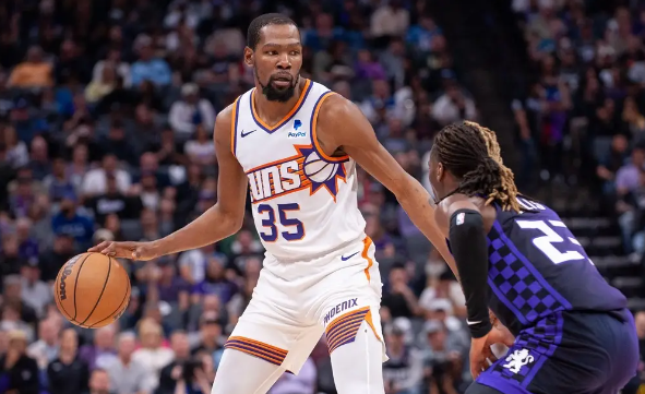 太阳108-107险胜国王 弩机关键1罚&福克斯致命失误!杜兰特28+5 太阳108-107险胜国王 弩机关键1罚&福克斯致命失误!杜兰特28+5