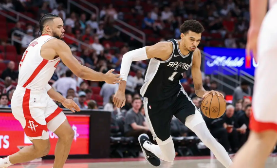 范弗里特21+7+10 杰伦-格林21分 文班15+6 火箭大胜马刺 范弗里特21+7+10 杰伦-格林21分 文班15+6 火箭大胜马刺