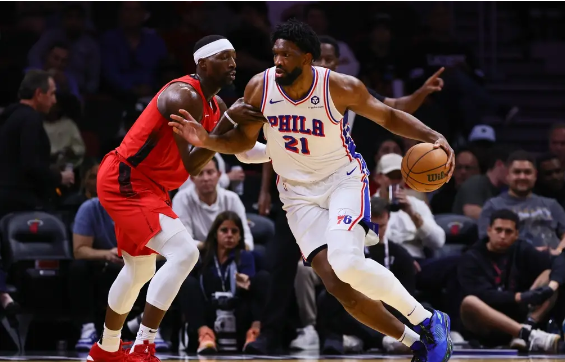 巴特勒30+10+5 恩比德11+8+5 乔治18+6+5 热火击退76人 巴特勒30+10+5 恩比德11+8+5 乔治18+6+5 热火击退76人