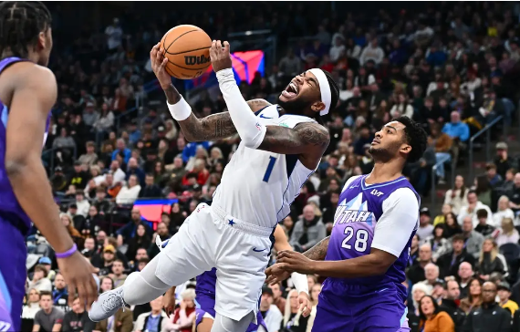 欧文30+6+9 格莱姆斯24分 独行侠击败爵士收获3连胜 欧文30+6+9 格莱姆斯24分 独行侠击败爵士收获3连胜