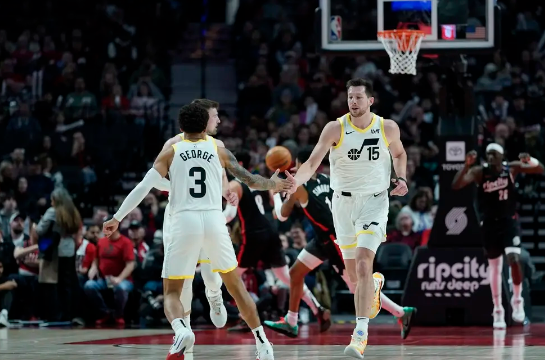 科林斯20分 马卡缺战 格兰特19分 爵士42分大胜开拓者止5连败 科林斯20分 马卡缺战 格兰特19分 爵士42分大胜开拓者止5连败