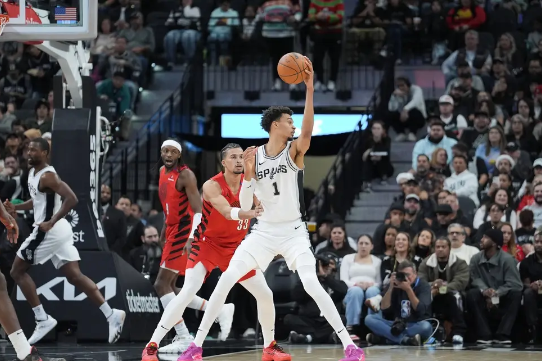 文班30+7+10盖帽 保罗6+9 夏普25分 马刺击退开拓者 文班30+7+10盖帽 保罗6+9 夏普25分 马刺击退开拓者