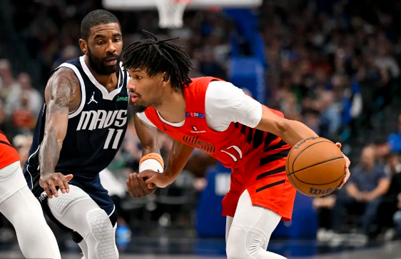 东契奇27+7+7 欧文20分 艾顿16+9 独行侠大胜开拓者