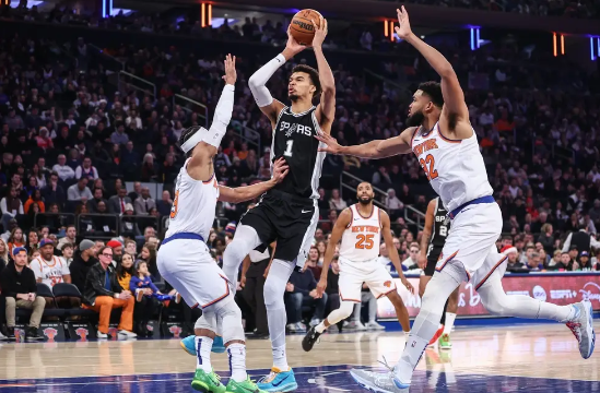 大桥41分 哈特12+12+6 文班空砍42+18 尼克斯力克马刺 大桥41分 哈特12+12+6 文班空砍42+18 尼克斯力克马刺