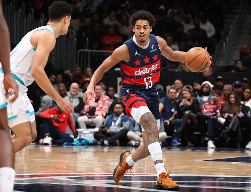 普尔25+6&关键三分 鲍尔31+7+6 奇才止连败&送黄蜂6连败