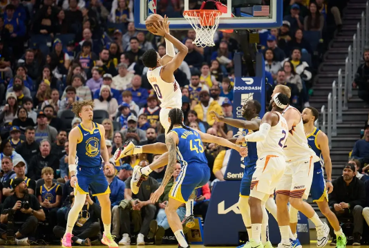 库里22+6+6 库明加34+9 杜兰特31+6 勇士胜太阳止3连败