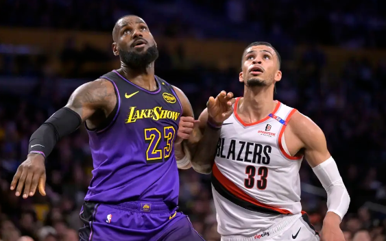 詹姆斯38+8西蒙斯23分 浓眉缺阵湖人114-106胜开拓者