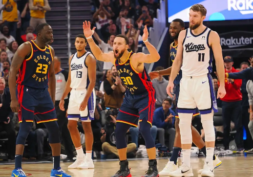 蒙克26+12 库里26+7 福克斯伤缺 国王30分大胜勇士迎4连胜 蒙克26+12 库里26+7 福克斯伤缺 国王30分大胜勇士迎4连胜