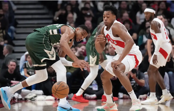 利拉德三节25分 字母哥血染赛场11+12+13 雄鹿24分大胜猛龙 利拉德三节25分 字母哥血染赛场11+12+13 雄鹿24分大胜猛龙