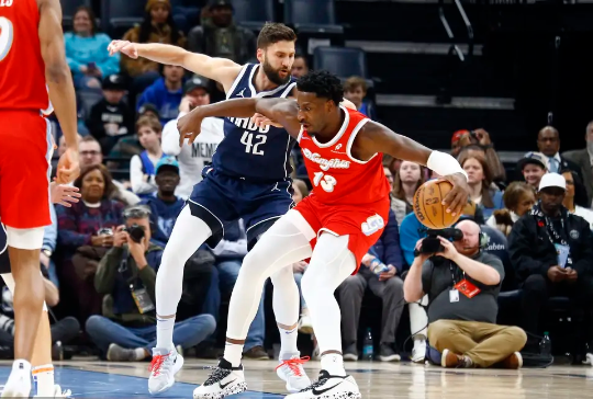 小贾伦35+13 克莱16中5 东欧&莫兰特缺阵 灰熊送独行侠5连败 小贾伦35+13 克莱16中5 东欧&莫兰特缺阵 灰熊送独行侠5连败