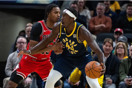 哈利伯顿16+13 西亚卡姆26+6 拉文31分 步行者轻取公牛 哈利伯顿16+13 西亚卡姆26+6 拉文31分 步行者轻取公牛