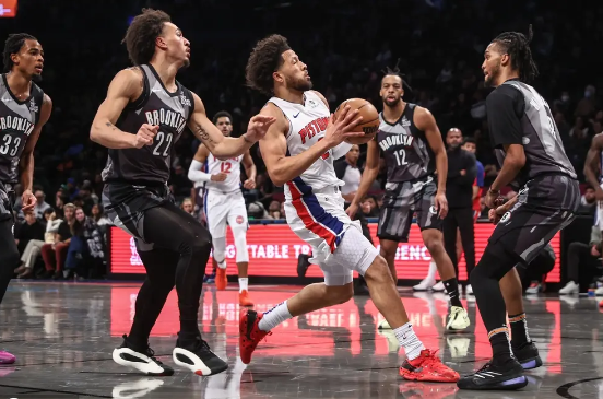 比斯利23分 CC13+5 克洛尼29+6 活塞大胜篮网豪取5连胜 比斯利23分 CC13+5 克洛尼29+6 活塞大胜篮网豪取5连胜