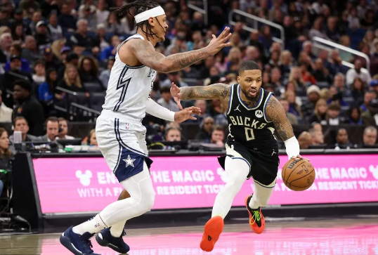 字母41+14 利拉德29+7 班凯罗复出34+7 雄鹿力克魔术取3连胜 字母41+14 利拉德29+7 班凯罗复出34+7 雄鹿力克魔术取3连胜