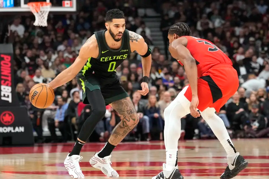 双探花合计31中9 猛龙力克绿军 1胜15负之后连克强敌迎2连胜 双探花合计31中9 猛龙力克绿军 1胜15负之后连克强敌迎2连胜