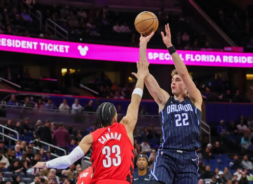 小瓦格纳复出20+4 班凯罗14中1 A-西蒙斯21分 魔术不敌开拓者 小瓦格纳复出20+4 班凯罗14中1 A-西蒙斯21分 魔术不敌开拓者