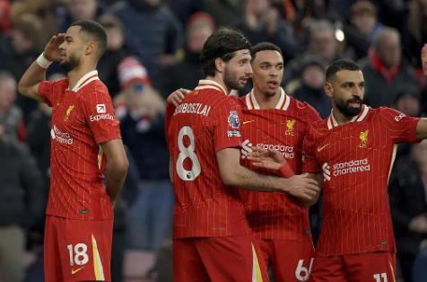 英超-红军4-1战胜伊镇,加克波两射一传,萨拉赫破门 英超-红军4-1战胜伊镇,加克波两射一传,萨拉赫破门