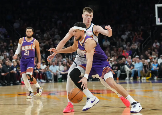 约基奇26+11+9布克24+7 掘金122-105击败太阳夺6连胜 约基奇26+11+9布克24+7 掘金122-105击败太阳夺6连胜