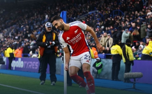 英超-莱斯特城0-2不敌阿森纳,梅里诺双响,恩瓦助攻 英超-莱斯特城0-2不敌阿森纳,梅里诺双响,恩瓦助攻