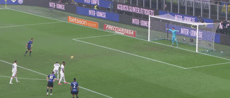 1740533358824843.gif 3.gif