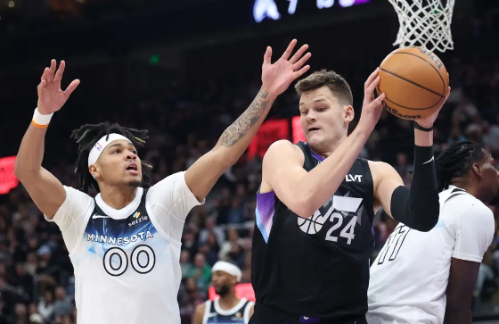 凯斯勒扣篮准绝杀 科林斯29+12 华子停赛 森林狼不敌垫底爵士 凯斯勒扣篮准绝杀 科林斯29+12 华子停赛 森林狼不敌垫底爵士