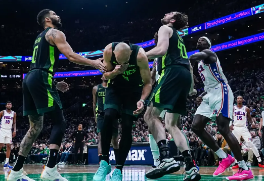 塔图姆三节35+7 乌布雷27+6 双方多人缺战 凯尔特人大胜76人 塔图姆三节35+7 乌布雷27+6 双方多人缺战 凯尔特人大胜76人