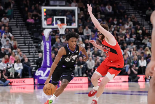 巴恩斯20+10 奎克利20+5+5 克拉克森19分 猛龙送爵士8连败 巴恩斯20+10 奎克利20+5+5 克拉克森19分 猛龙送爵士8连败