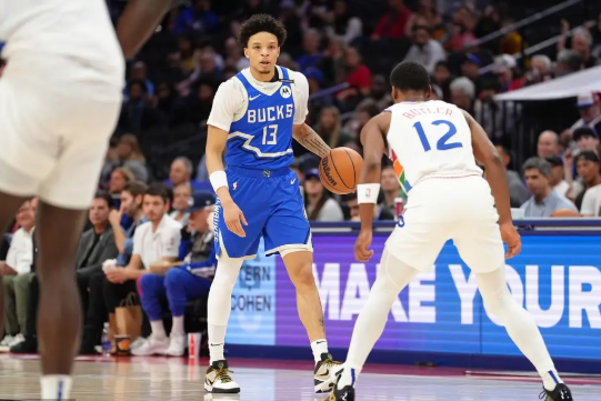 字母哥35分17板20助 博纳新高28分 雄鹿送76人10连败 字母哥35分17板20助 博纳新高28分 雄鹿送76人10连败