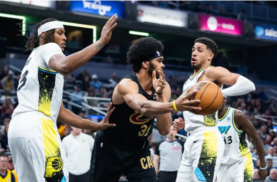 哈利伯顿23+8+10 杰罗姆24+6 骑士4主力缺阵 步行者力克骑士 哈利伯顿23+8+10 杰罗姆24+6 骑士4主力缺阵 步行者力克骑士