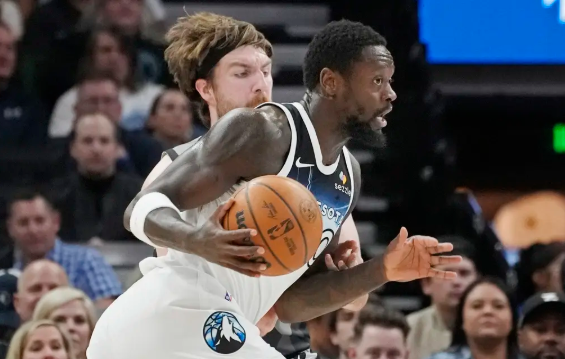 戈贝尔35+11 兰德尔21分 爱德华兹11投9分 森林狼大胜篮网