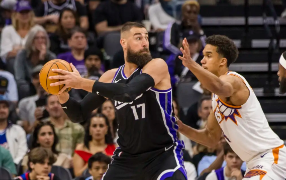 萨博尼斯20+12 拉文16分 阿伦20+5 国王击败太阳锁定西部第九 萨博尼斯20+12 拉文16分 阿伦20+5 国王击败太阳锁定西部第九